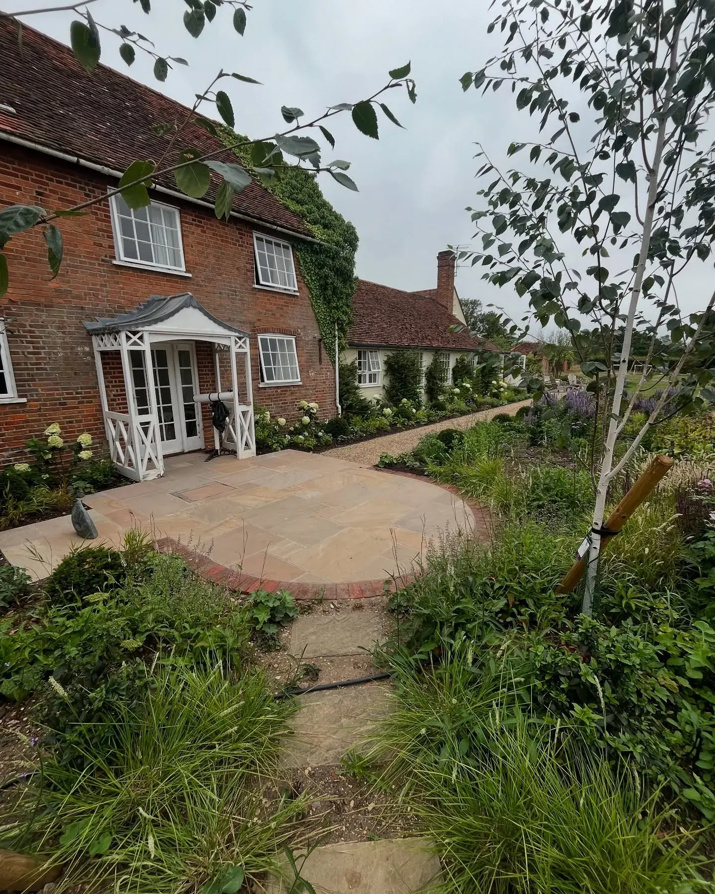 Garden landscape by RAM Landscapes